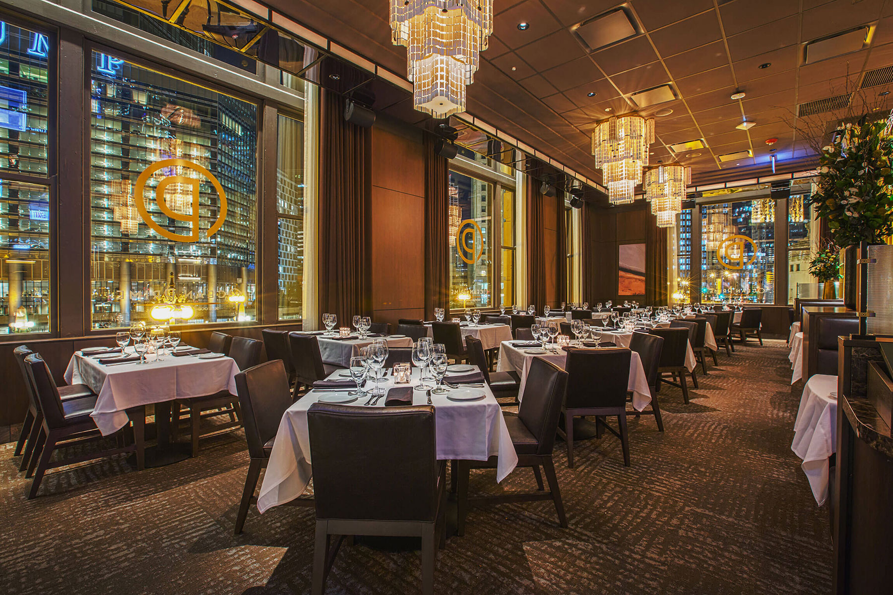 dining room at Ocean Prime Chicago