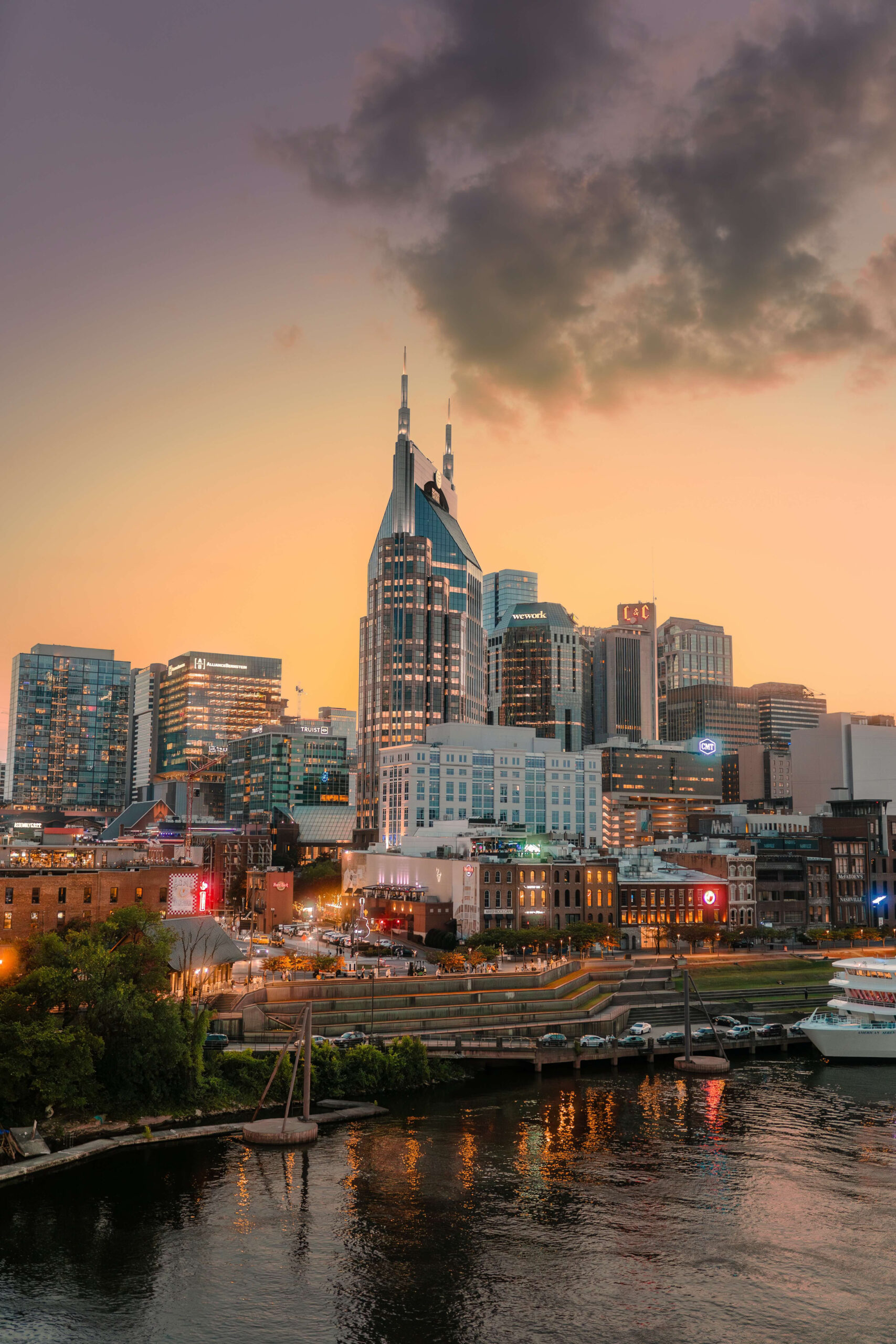 downtown Nashville skyline